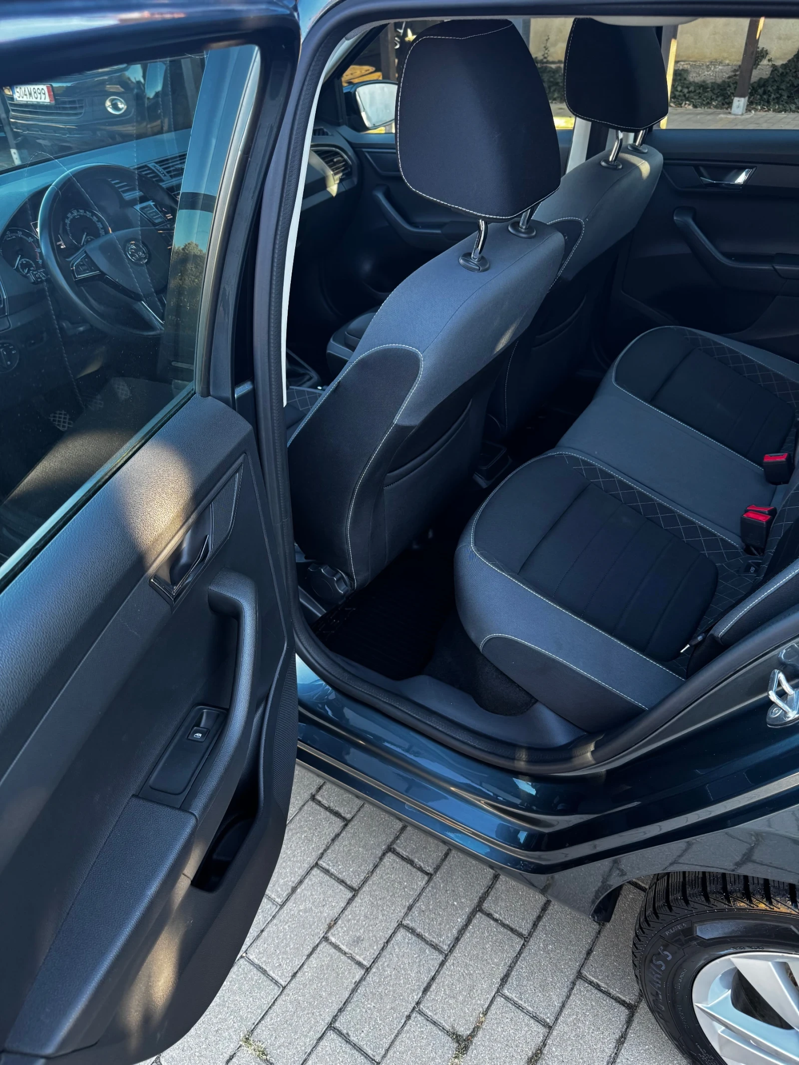 Skoda Fabia Ambitious 1.0 TSI -95 pa 35000km - изображение 8