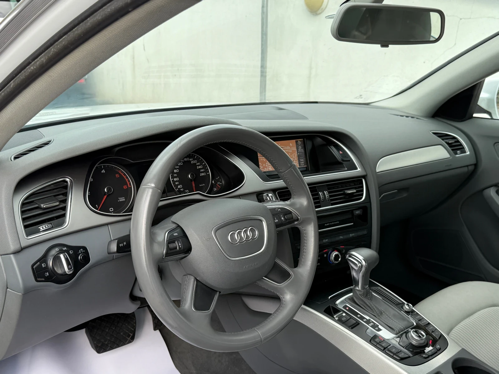 Audi A4 2.0TDI 150HP NAVI XENON PDC   - изображение 8