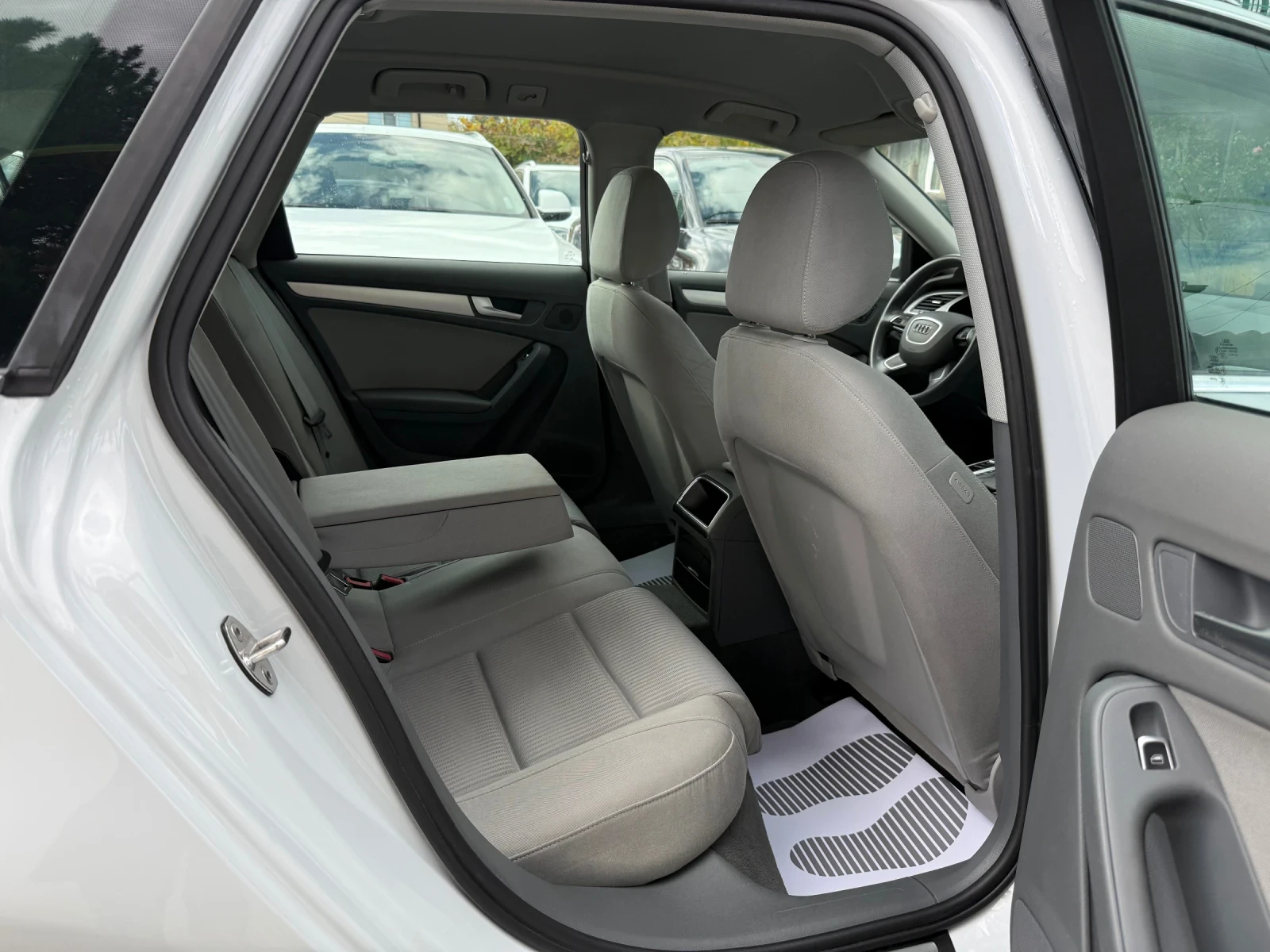 Audi A4 2.0TDI 150HP NAVI XENON PDC   | Mobile.bg — изображение 14