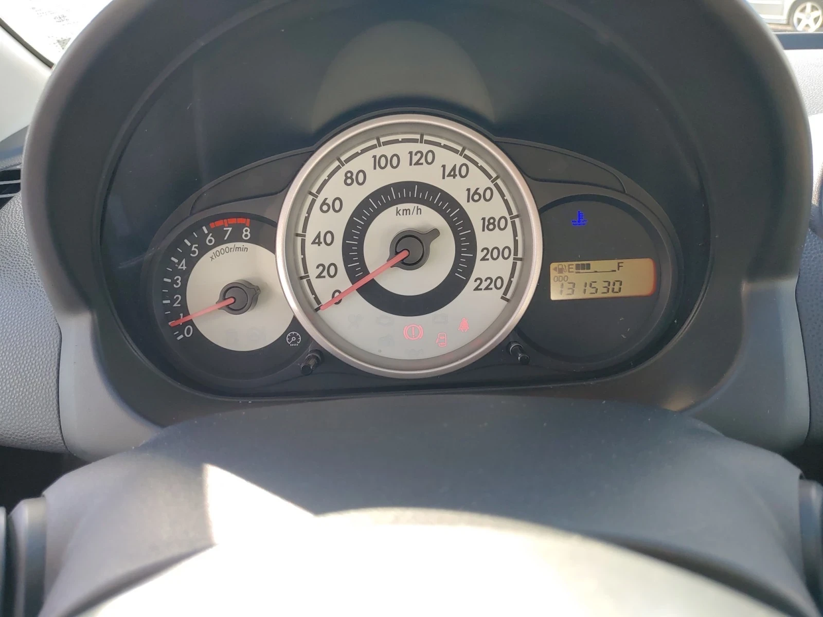 Mazda 2  - изображение 6