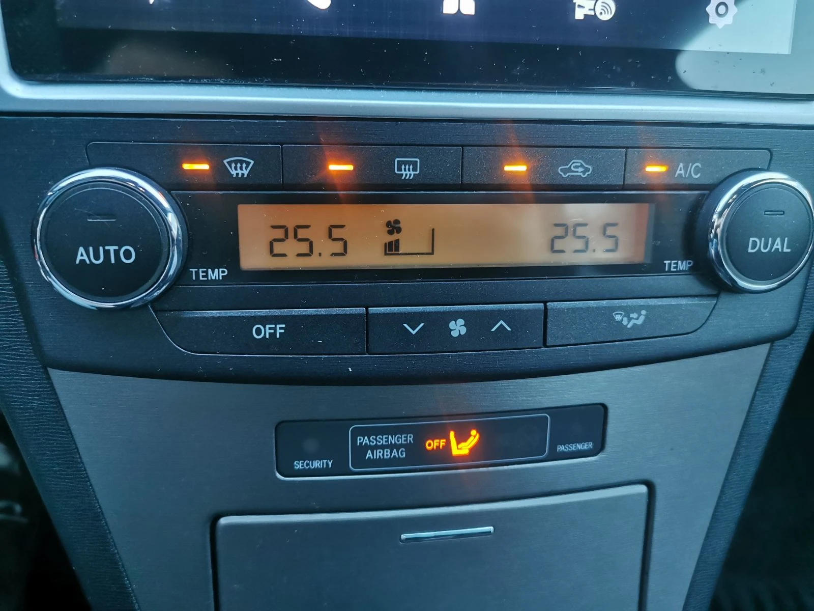 Toyota Avensis D-Cat - изображение 10