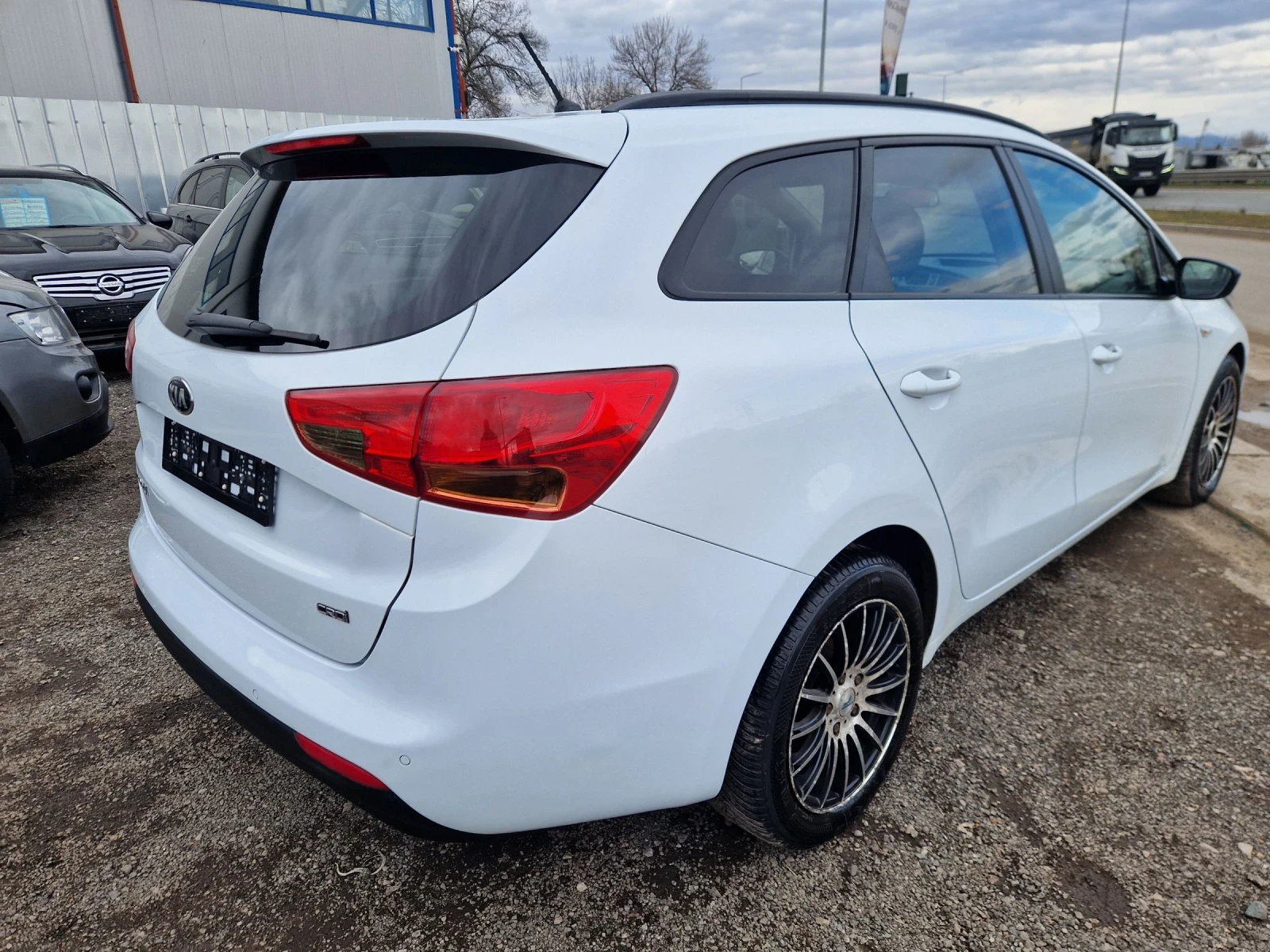 Kia Ceed 1.4CRDI 90HP.ITALIA | Mobile.bg � ����������� 8