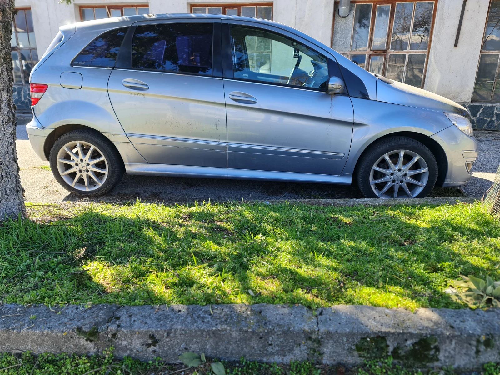 Mercedes-Benz B 200, снимка 4 - Автомобили и джипове - 53649346