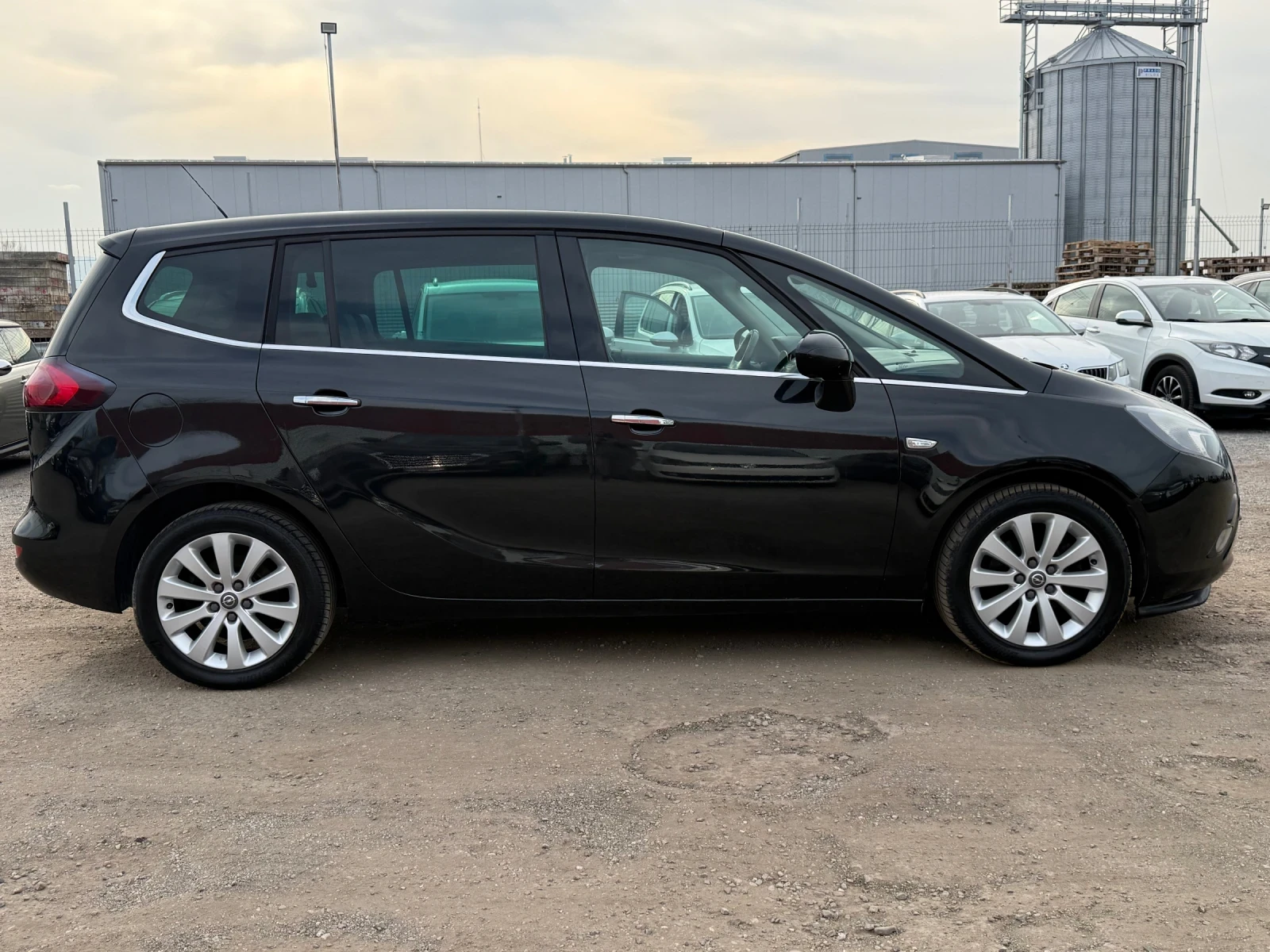 Opel Zafira 6+ 1* COSMO* Панорама - изображение 3