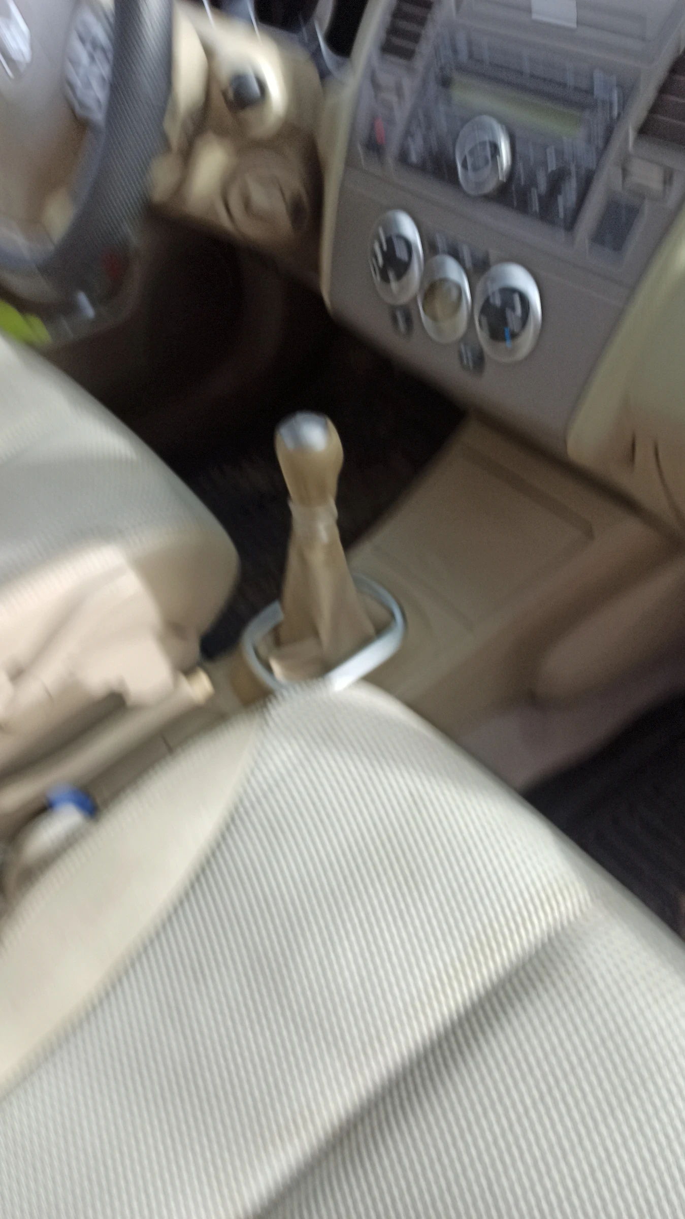 Nissan Tiida, снимка 5 - Автомобили и джипове - 53856437