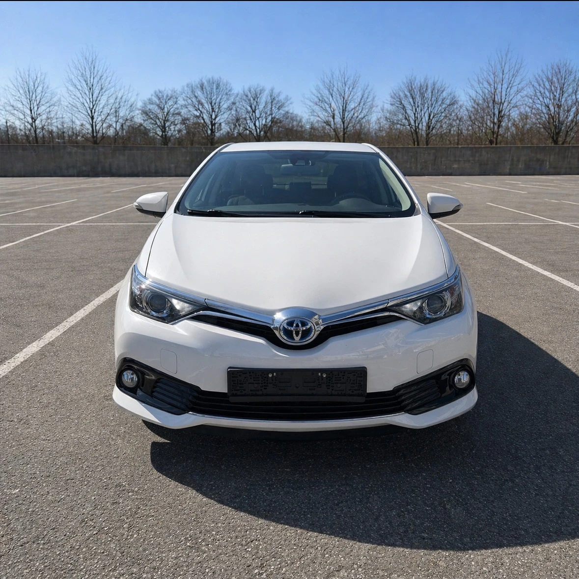 Toyota Auris Hybrid 1.8i Facelift/Navi, снимка 2 - Автомобили и джипове - 54038021