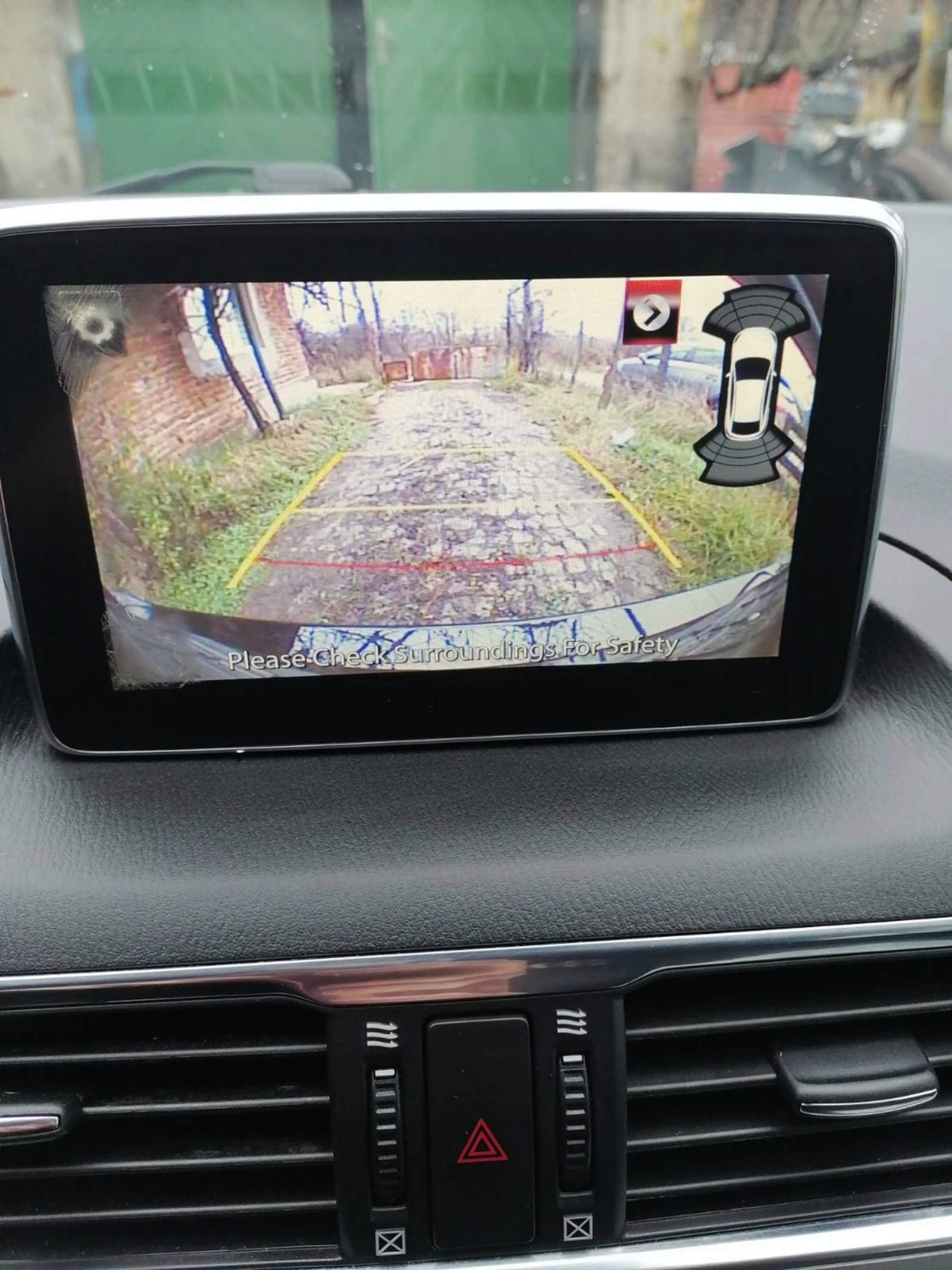 Mazda 3 1.5d  , снимка 10 - Автомобили и джипове - 54112285