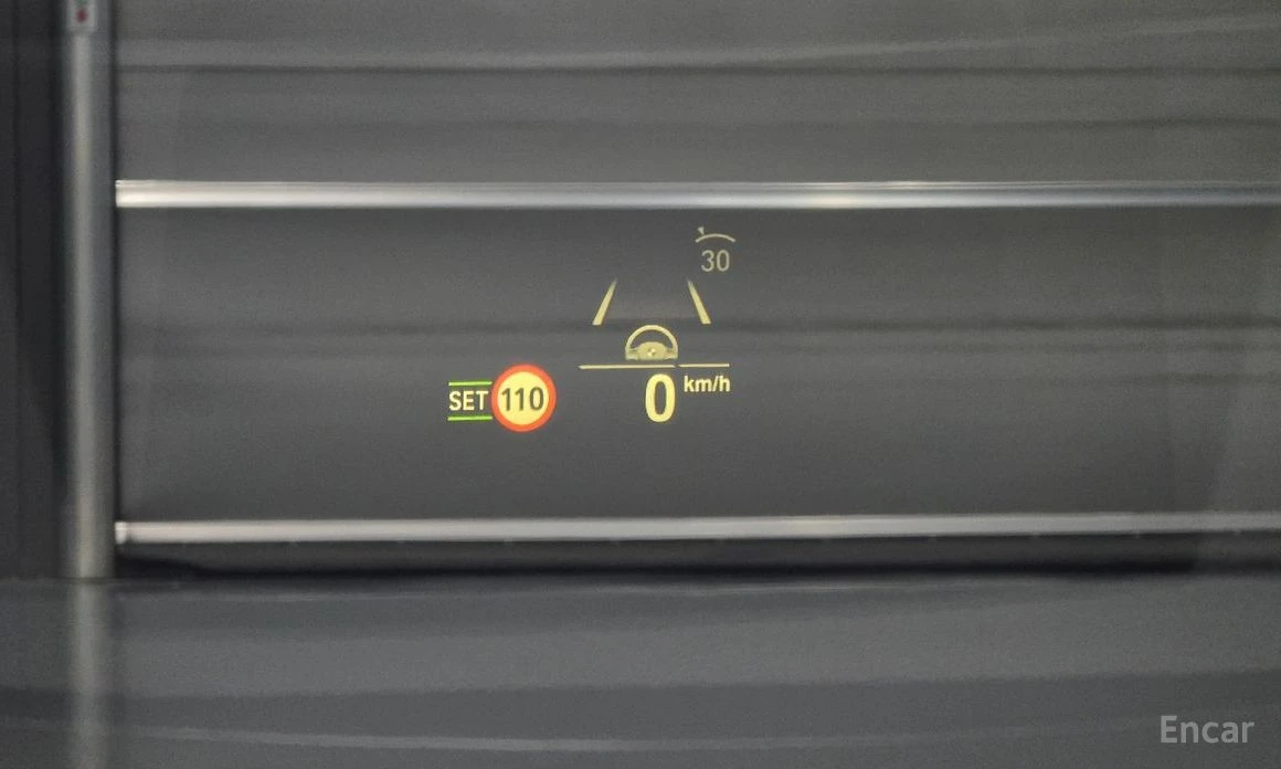 BMW 530 i* M Sport* HARMAN KARDON* DISTRONIC* HEAD-UP* , снимка 11 - Автомобили и джипове - 54239415