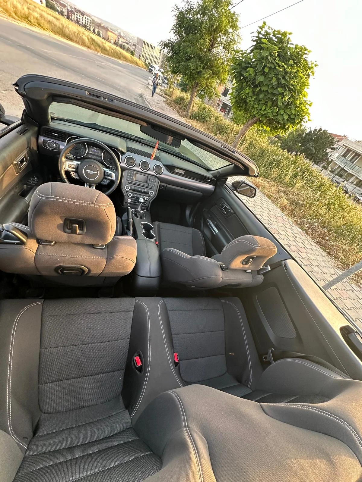 Ford Mustang, снимка 13 - Автомобили и джипове - 54260382