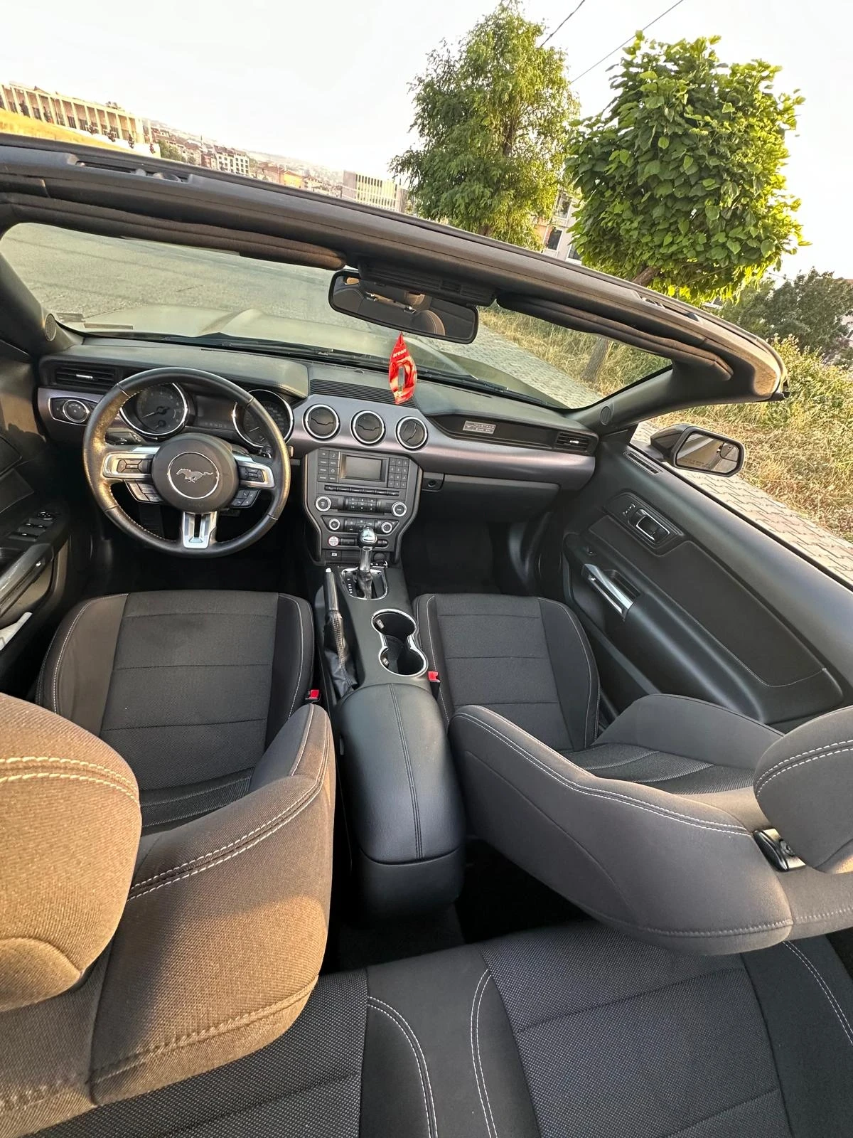 Ford Mustang, снимка 12 - Автомобили и джипове - 54260382