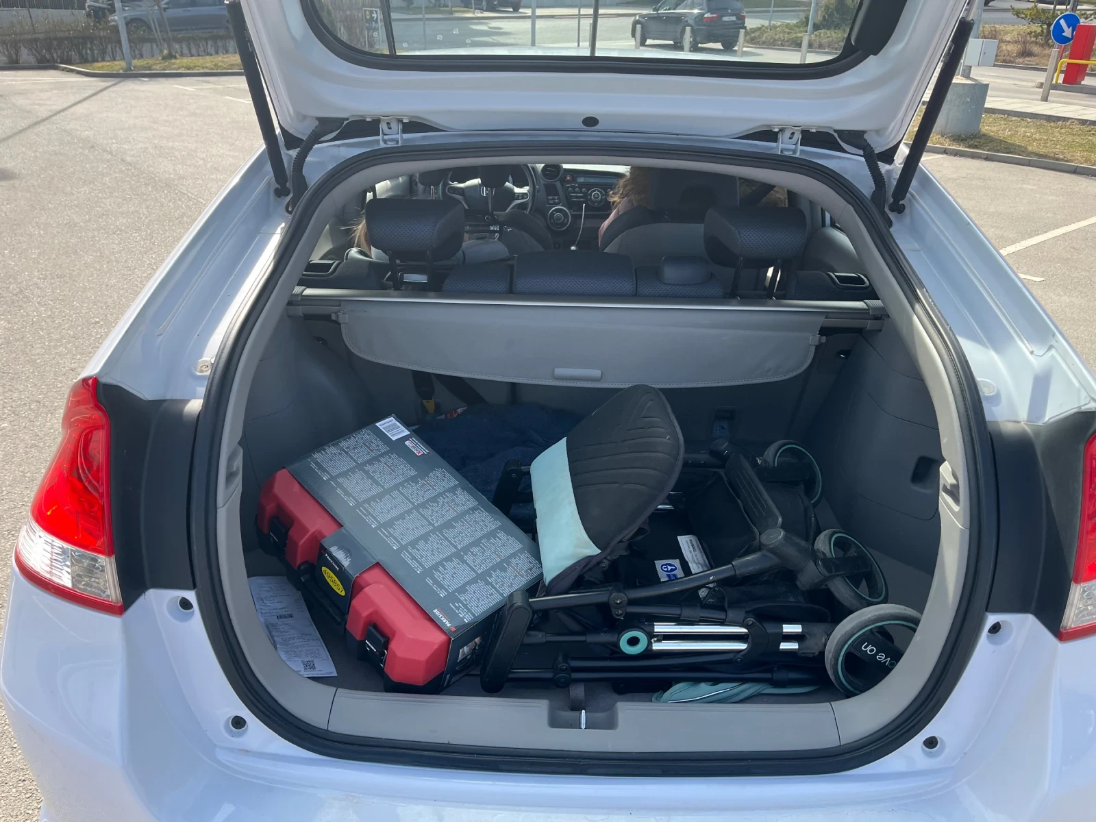 Honda Insight, снимка 11 - Автомобили и джипове - 54436058