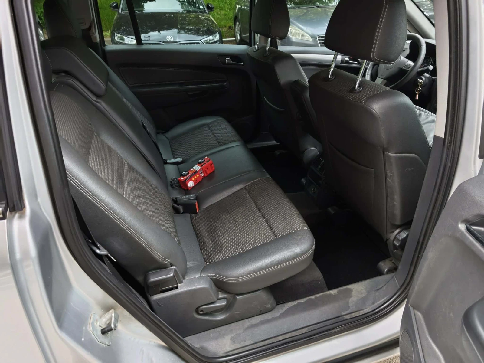 Opel Zafira, снимка 3 - Автомобили и джипове - 54614673
