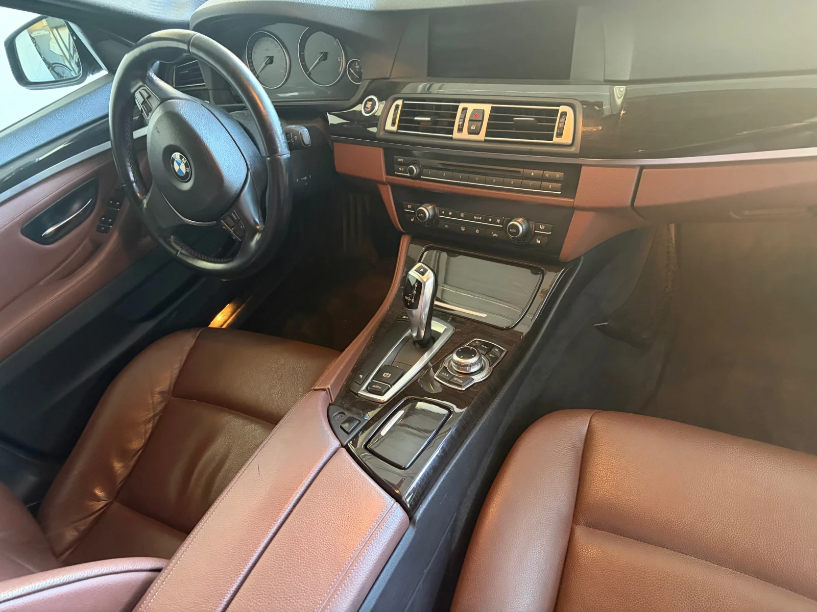 BMW 530, снимка 11 - Автомобили и джипове - 55080372