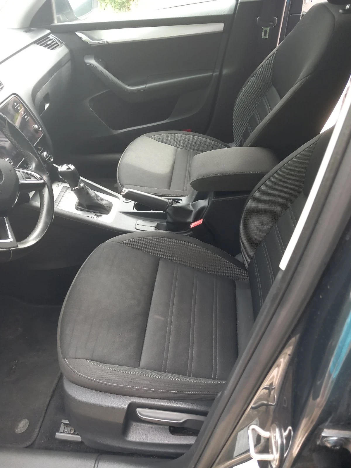 Skoda Octavia 1.6 TDI, снимка 7 - Автомобили и джипове - 55087294