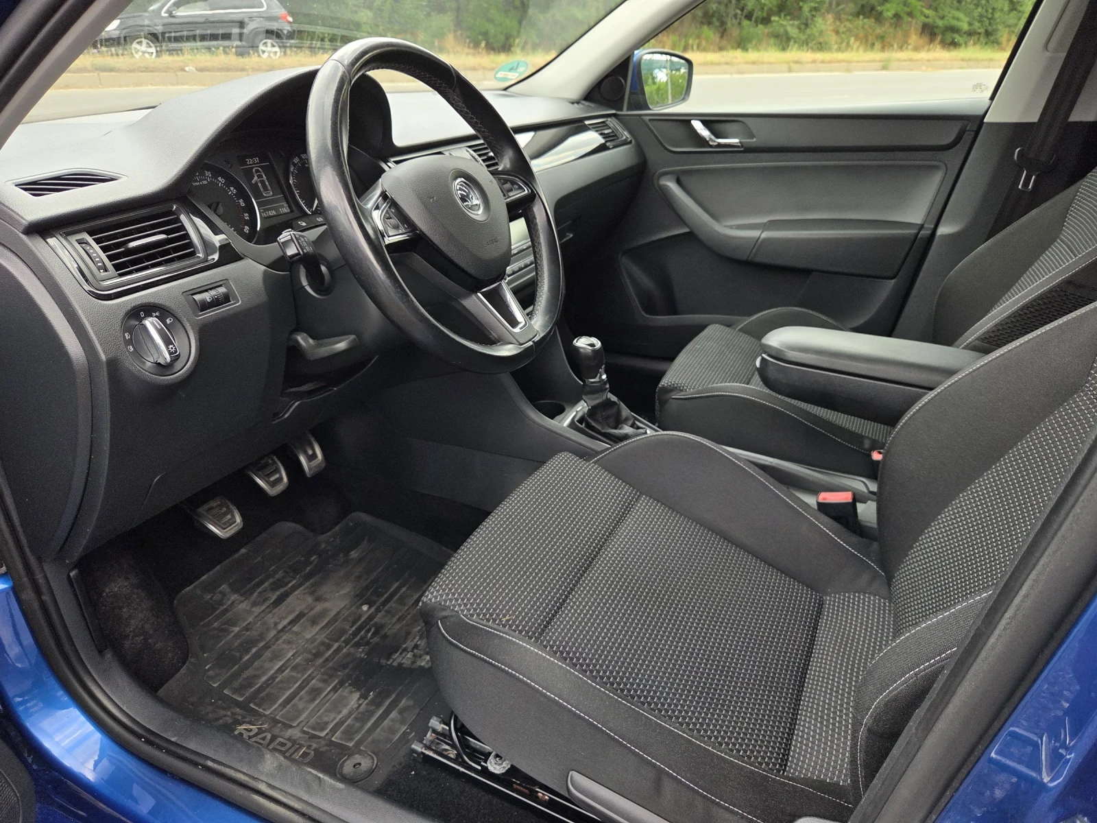 Skoda Rapid 1, 6 tdi 90 hp | Mobile.bg � ����������� 9