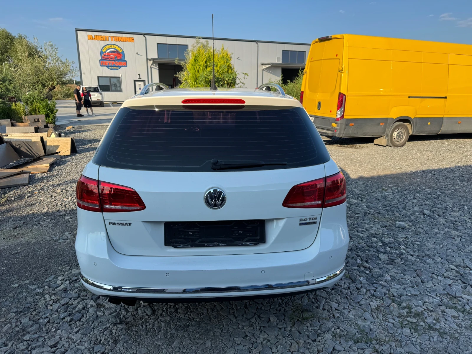 VW Passat B7* HIGHLINE * DSG * КОЖА * ПОДГРЕВ * LED * ЛИЗИНГ, снимка 6 - Автомобили и джипове - 55303632