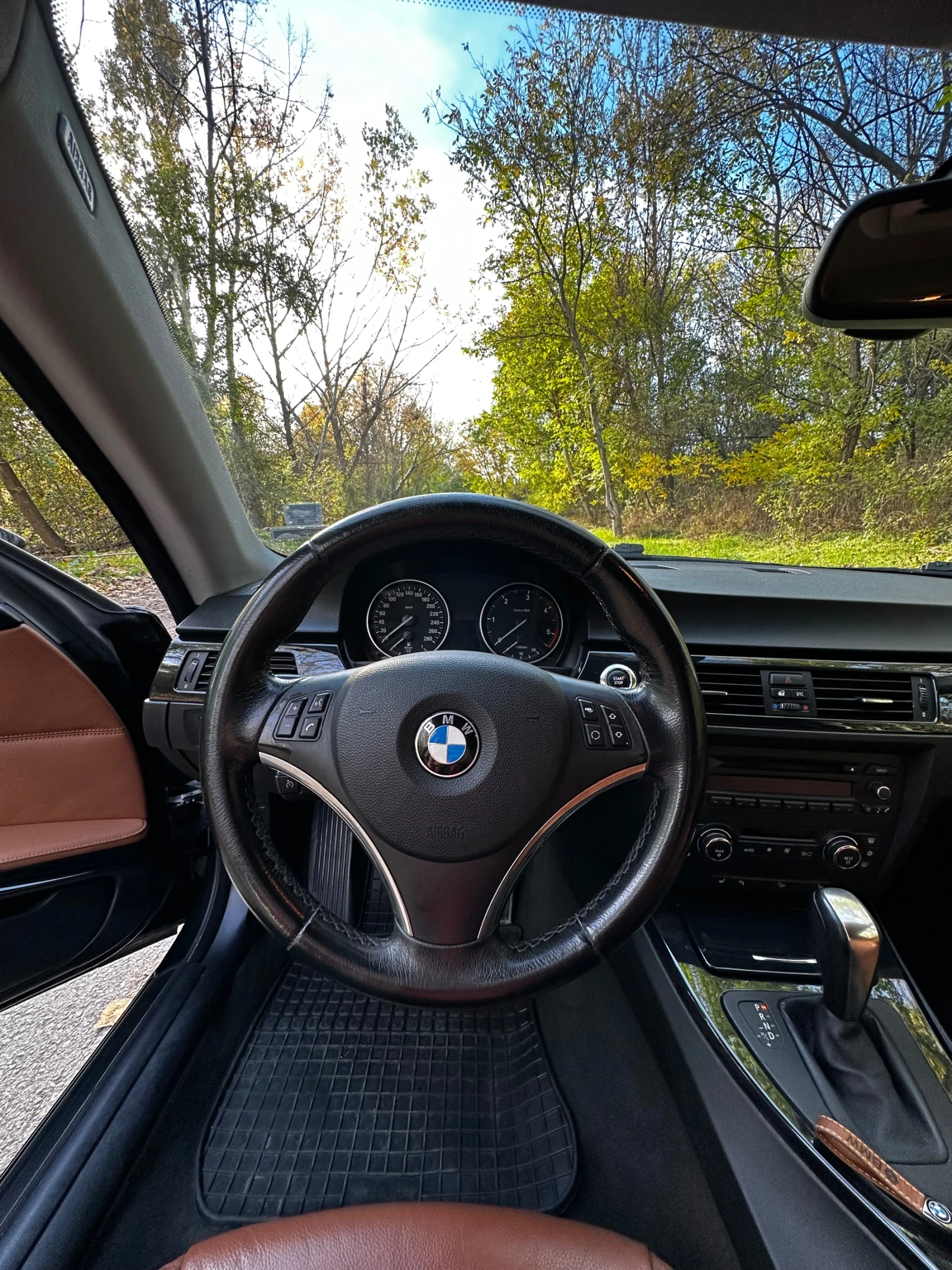 BMW 330 Xdrive, снимка 14 - Автомобили и джипове - 55594215