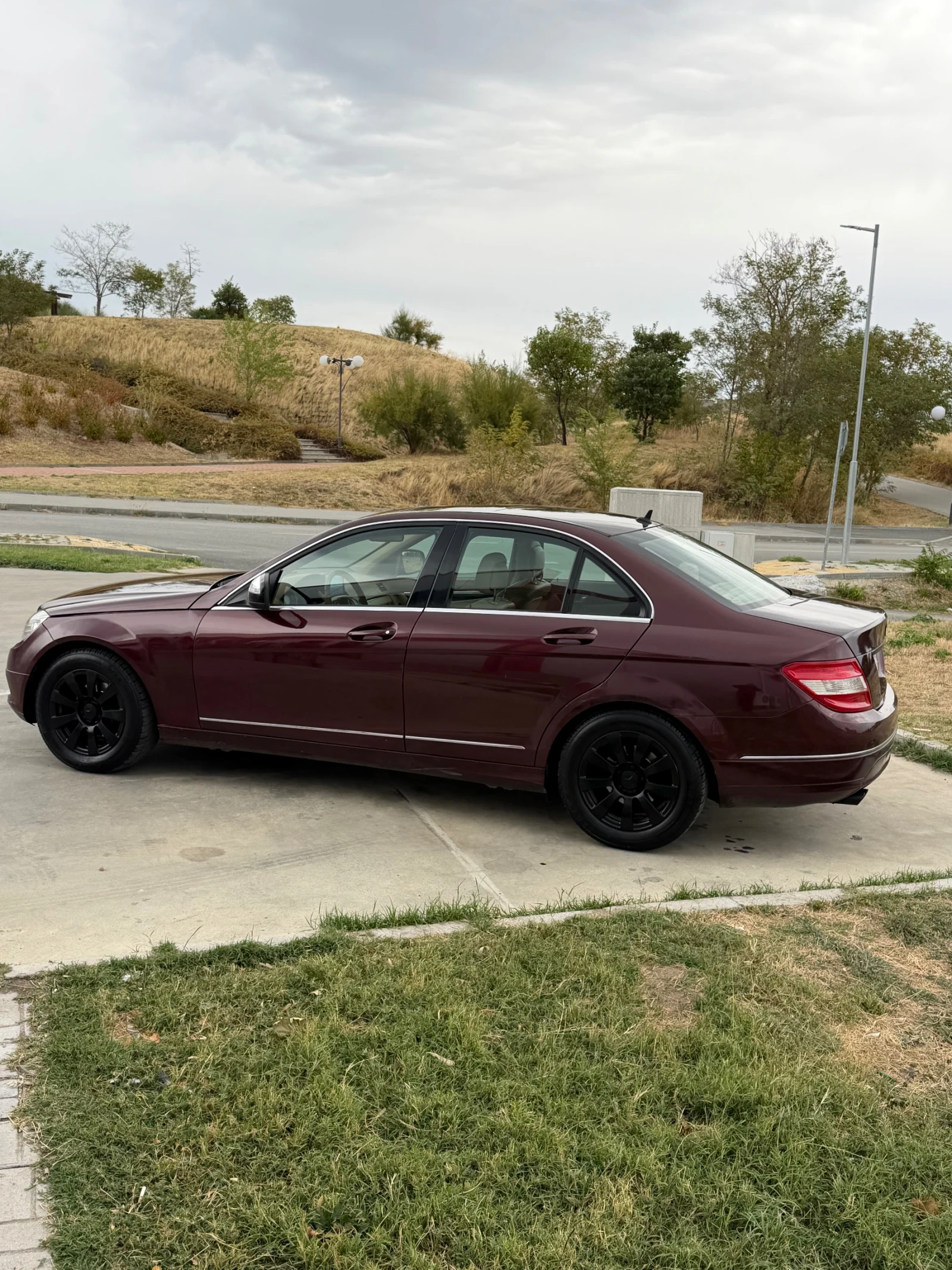 Mercedes-Benz C 200 МНОГО РЯДЪК ЕКЗЕМПЛЯР, снимка 4 - Автомобили и джипове - 56262516
