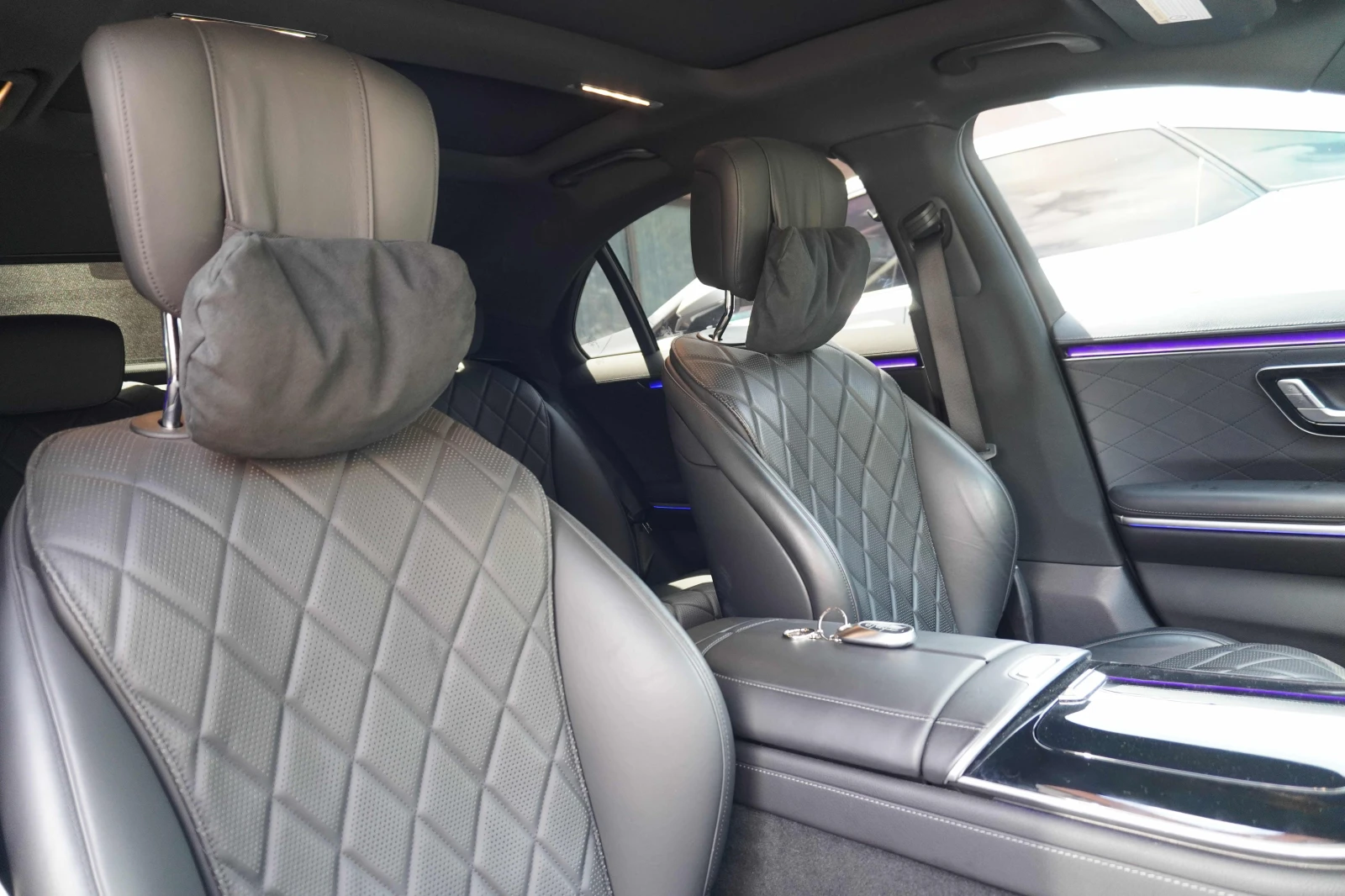 Mercedes-Benz S 580 * CARFAX * ЦЕНА ДО БГ, снимка 11 - Автомобили и джипове - 56139852