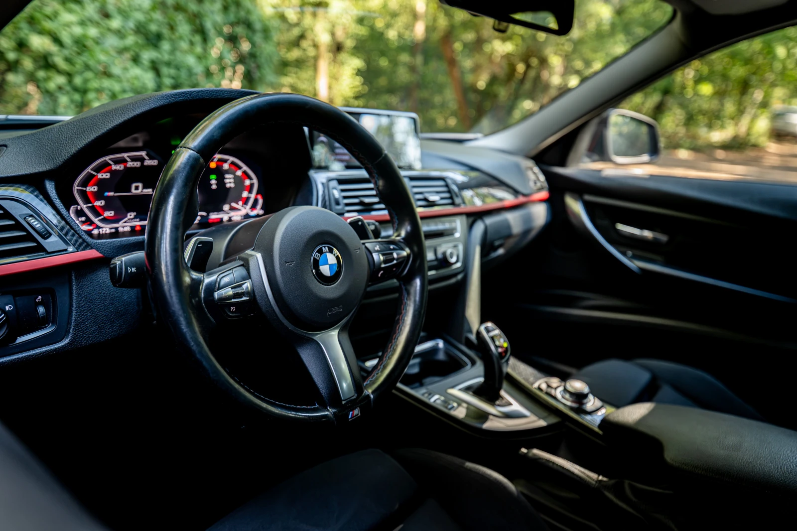 BMW 320 * Digital* , снимка 8 - Автомобили и джипове - 56244089