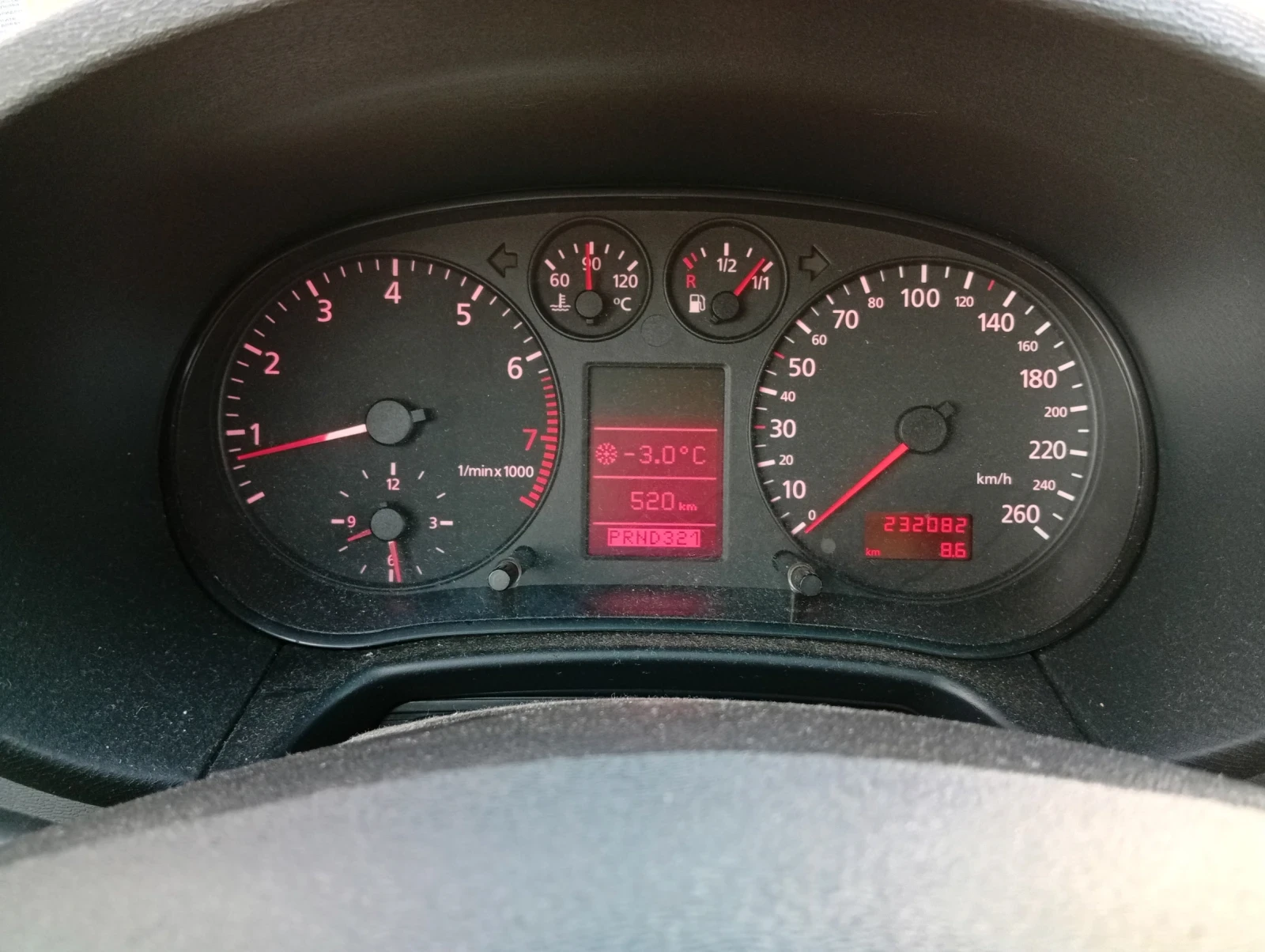 Audi A3 1.6 Газ Бензин, снимка 6 - Автомобили и джипове - 56518464