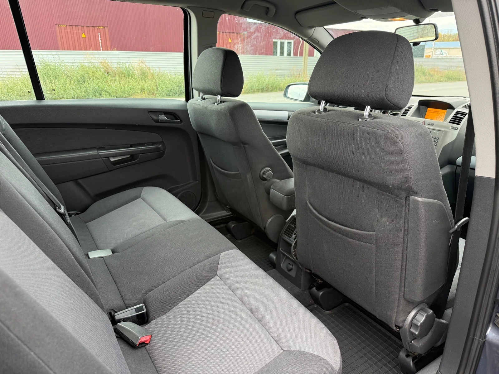 Opel Zafira CDTI* 120Ps, снимка 11 - Автомобили и джипове - 56661877
