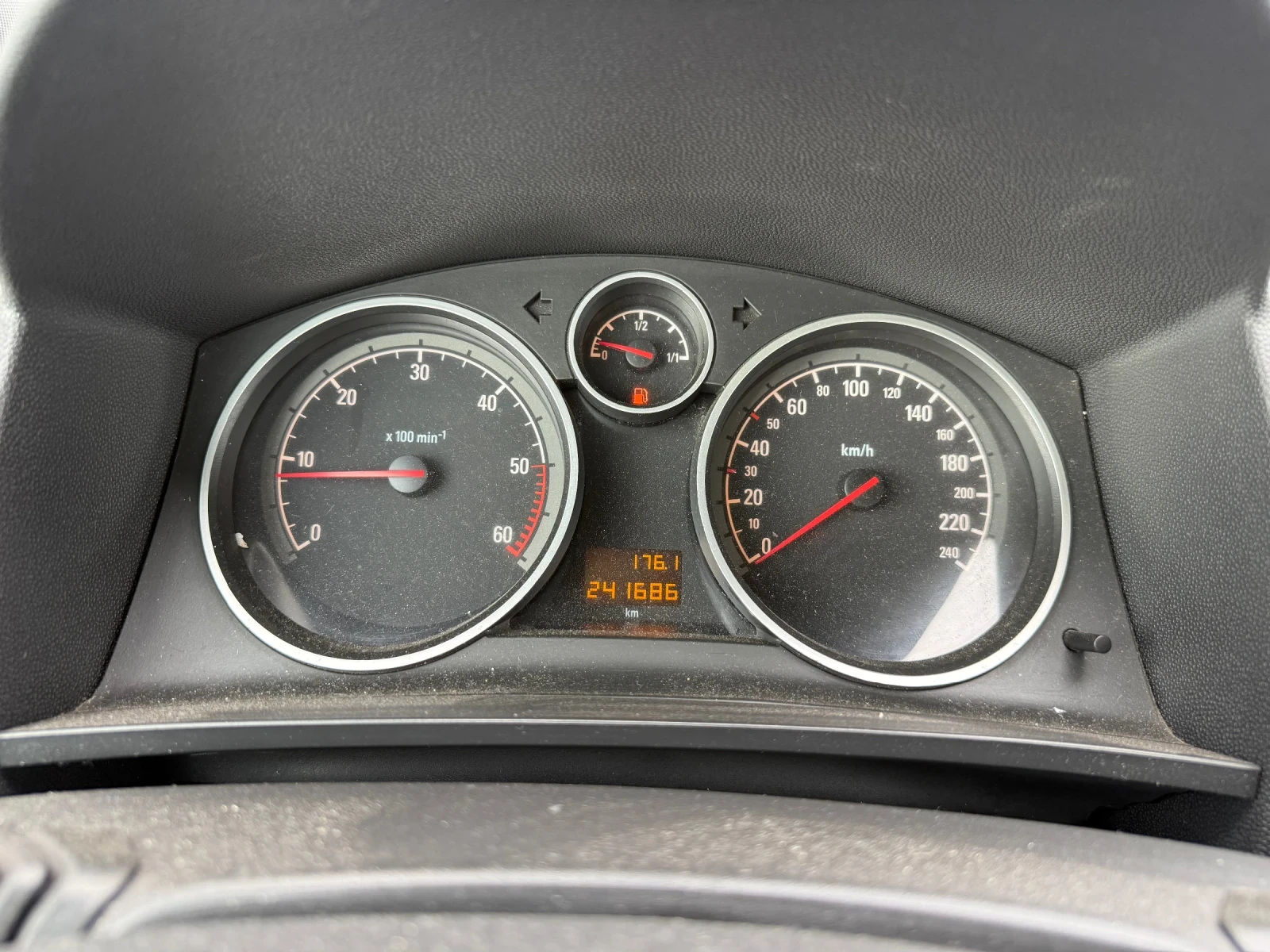 Opel Zafira CDTI* 120Ps, снимка 12 - Автомобили и джипове - 56661877