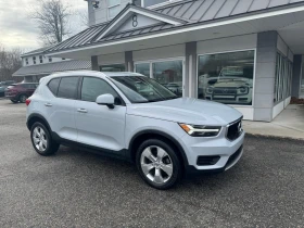     Volvo XC40 T5 Momentum/Adaptive Cruise/Keyless/Lane Departure