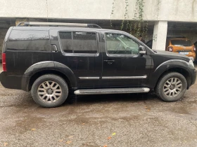 Nissan Pathfinder 3000 DCI 6+ 1 4x4    | Mobile.bg    3