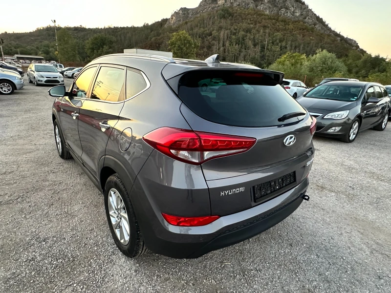 Hyundai Tucson 1.7 CRDI  Xpossiblie с ПРОБЛЕМ В МОТОРА, снимка 5 - Автомобили и джипове - 47334855