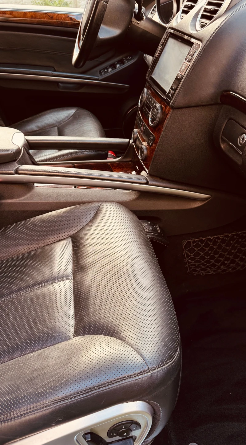 Mercedes-Benz GL 450, снимка 12 - Автомобили и джипове - 52004918