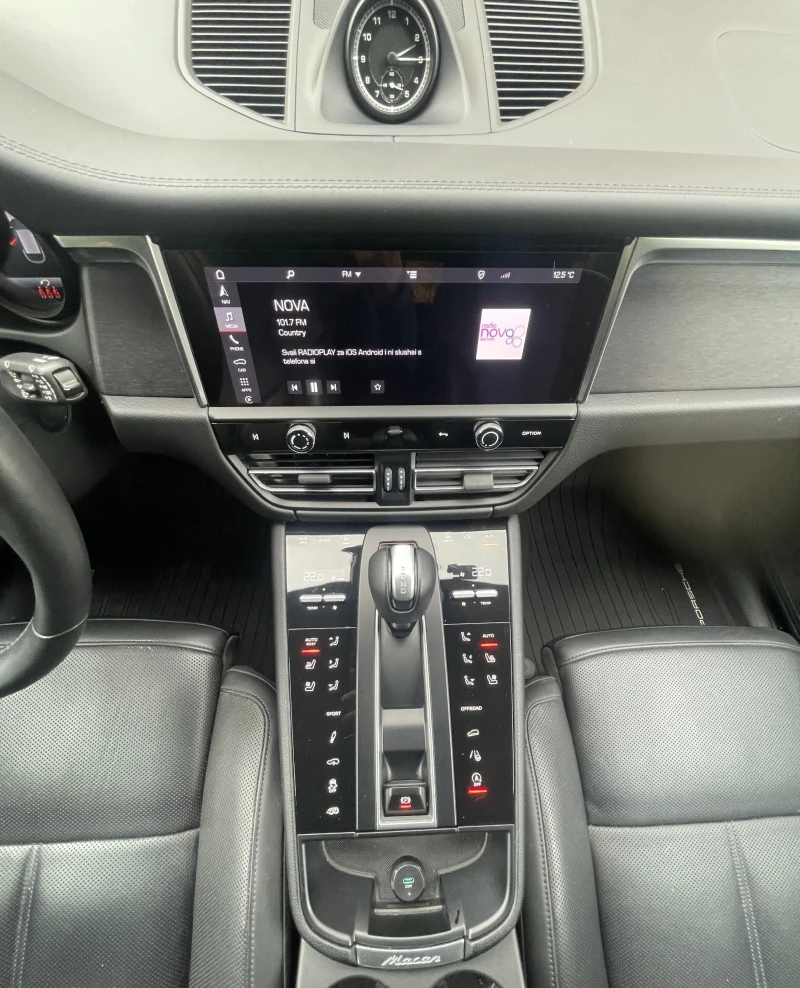 Porsche Macan GTS/BOSE/ALCANTARA/PANORAMA, снимка 10 - Автомобили и джипове - 52564913