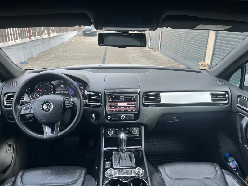 VW Touareg, снимка 10 - Автомобили и джипове - 53120735