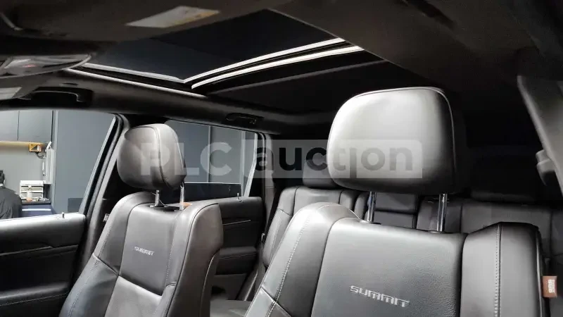 Jeep Grand cherokee 3.0 CRD | AWD | ОБДУХВАНЕ | ВКЛЮЧЕН ТЕХНОТЕСТ, снимка 6 - Автомобили и джипове - 54231209