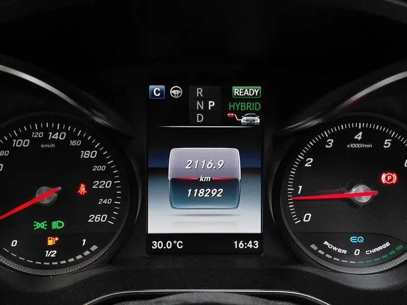 Mercedes-Benz GLC 350 E 4Matic Premium, снимка 8 - Автомобили и джипове - 55883368