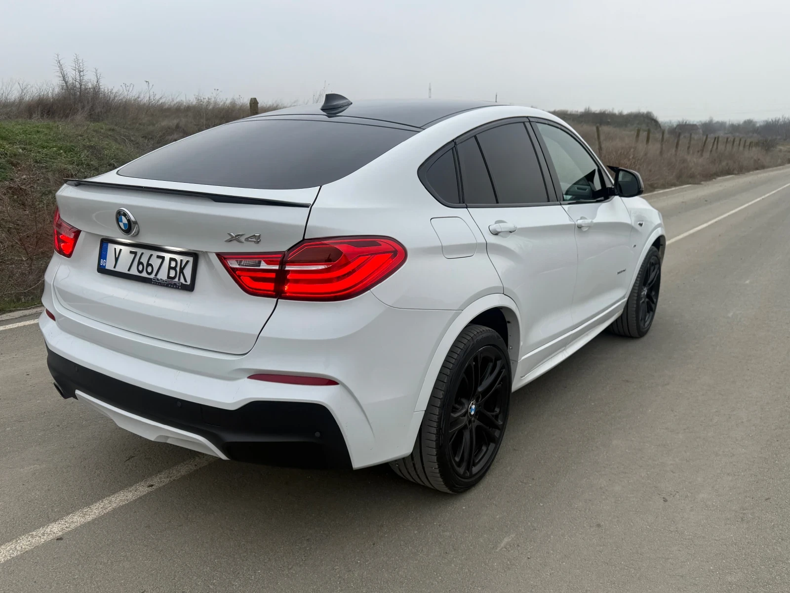 BMW X4 2.0 190  - изображение 4