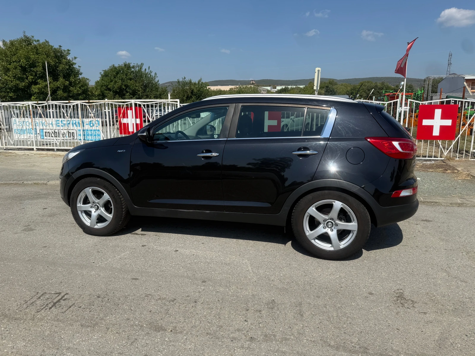 Kia Sportage 2.0 4x4 AUT. NAVI FULL ШВЕЙЦАРИЯ - изображение 2