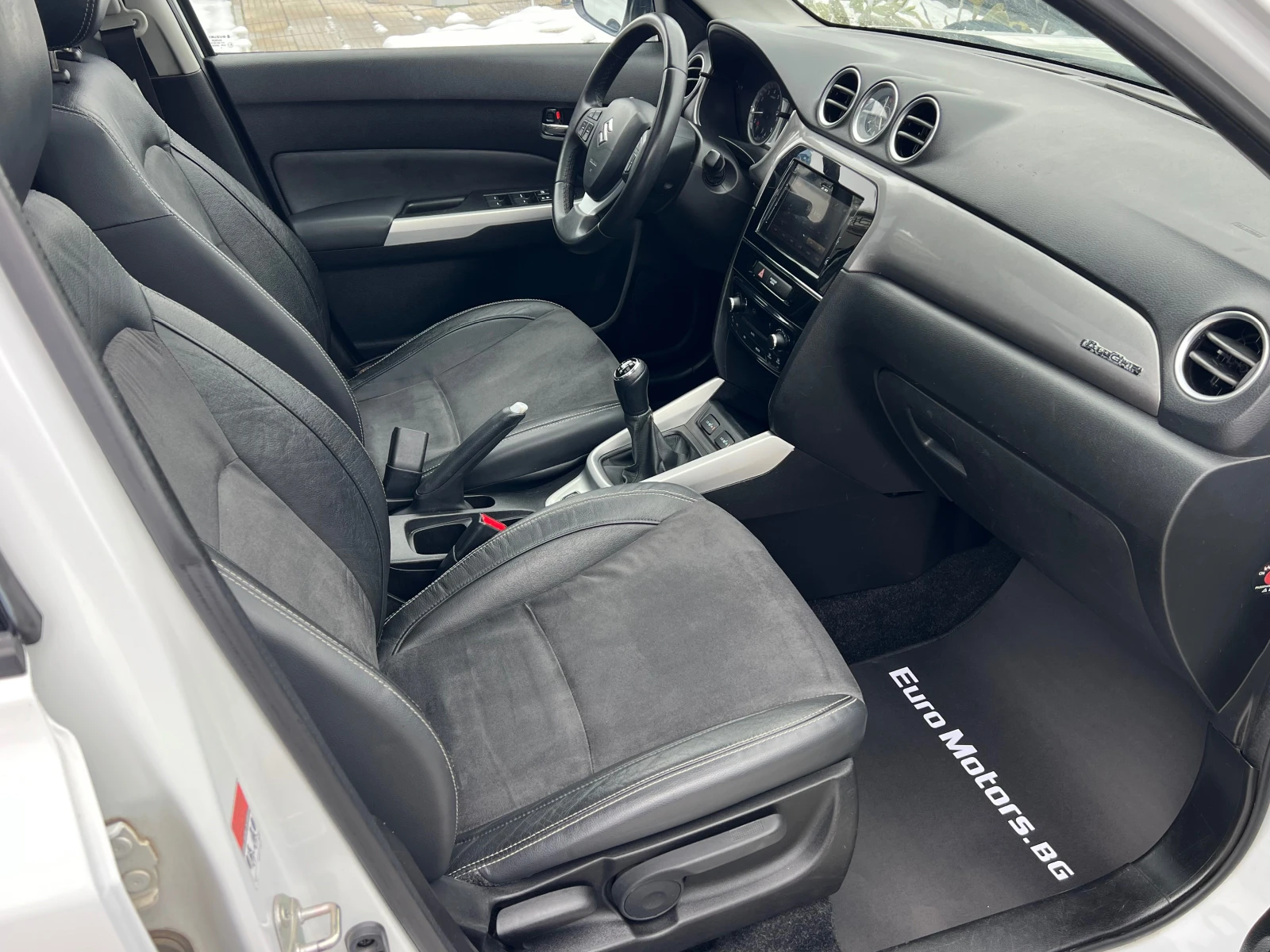 Suzuki Vitara 1.6VVT, 4X4, EXECUTIVE, NAVI+ CAMERA, DISTR, PANO, | Mobile.bg � ����������� 11