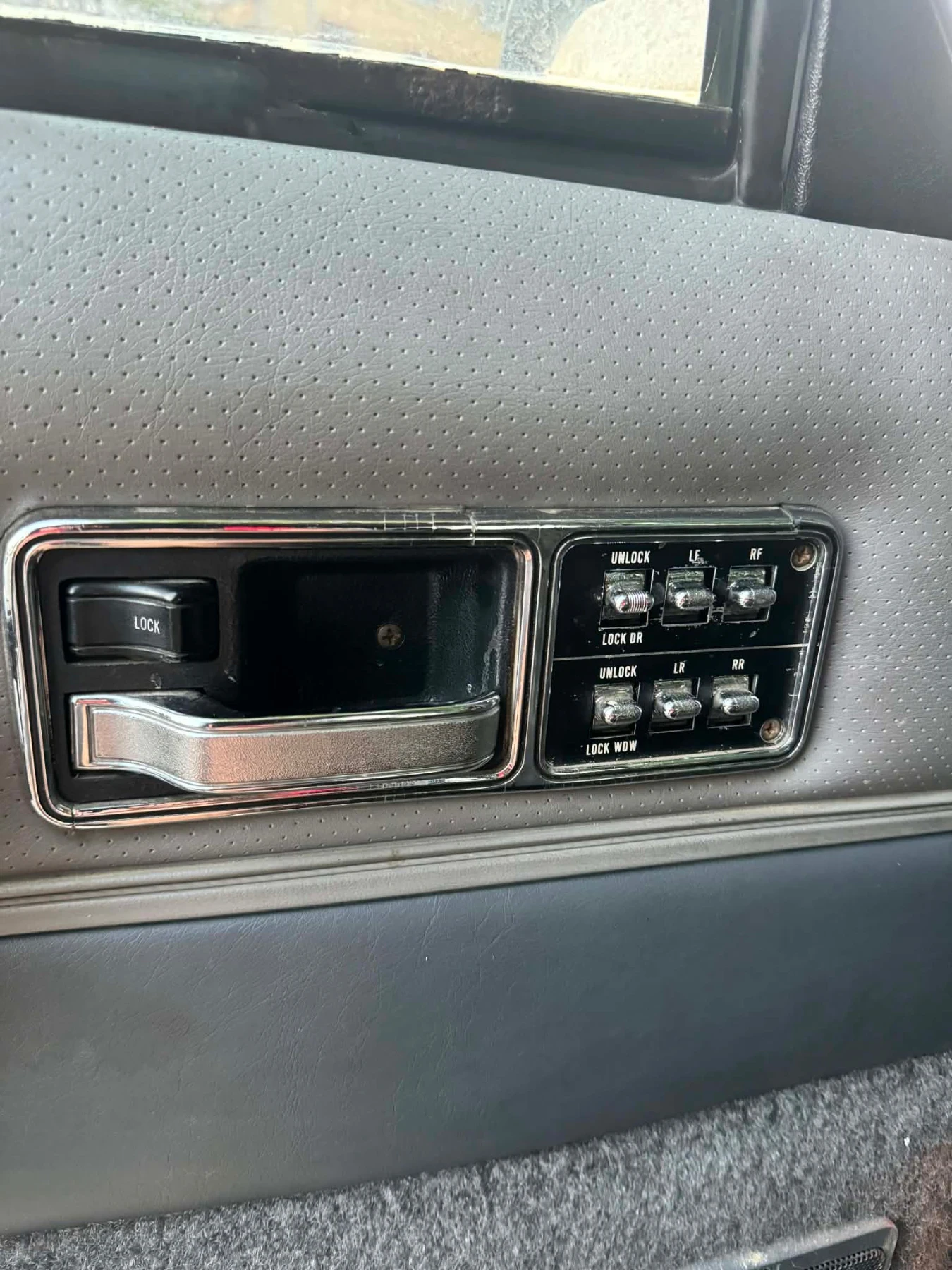 Jeep Cherokee, снимка 4 - Автомобили и джипове - 54042710