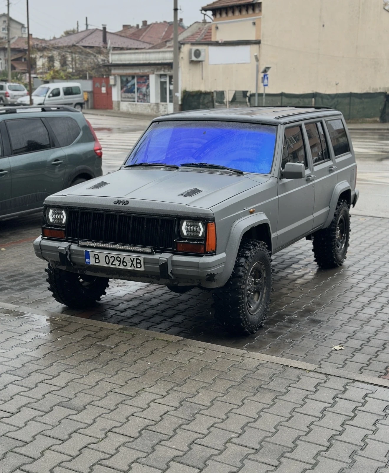 Jeep Cherokee, снимка 13 - Автомобили и джипове - 54042710