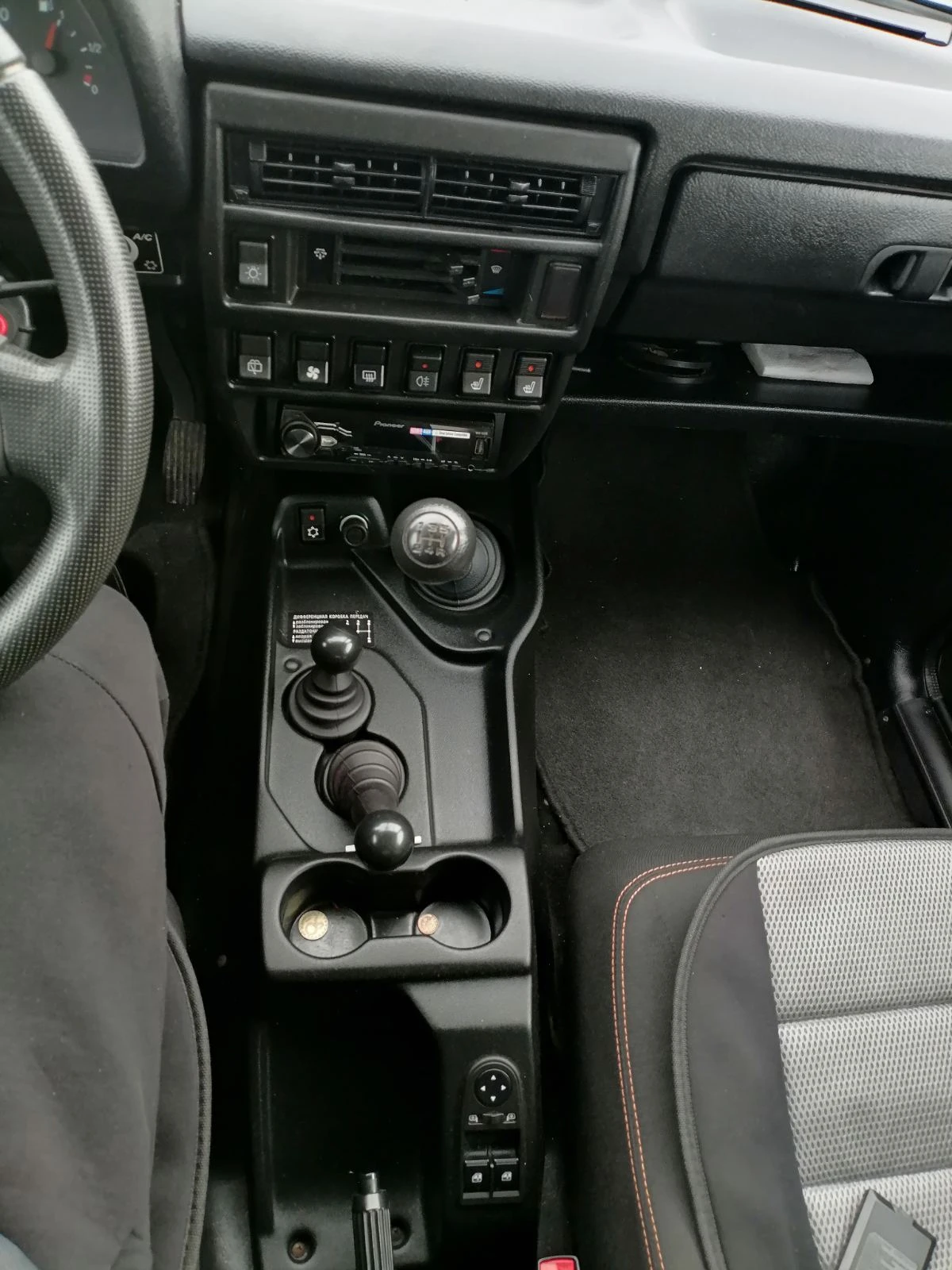 Lada Niva Урбън, снимка 8 - Автомобили и джипове - 54337508