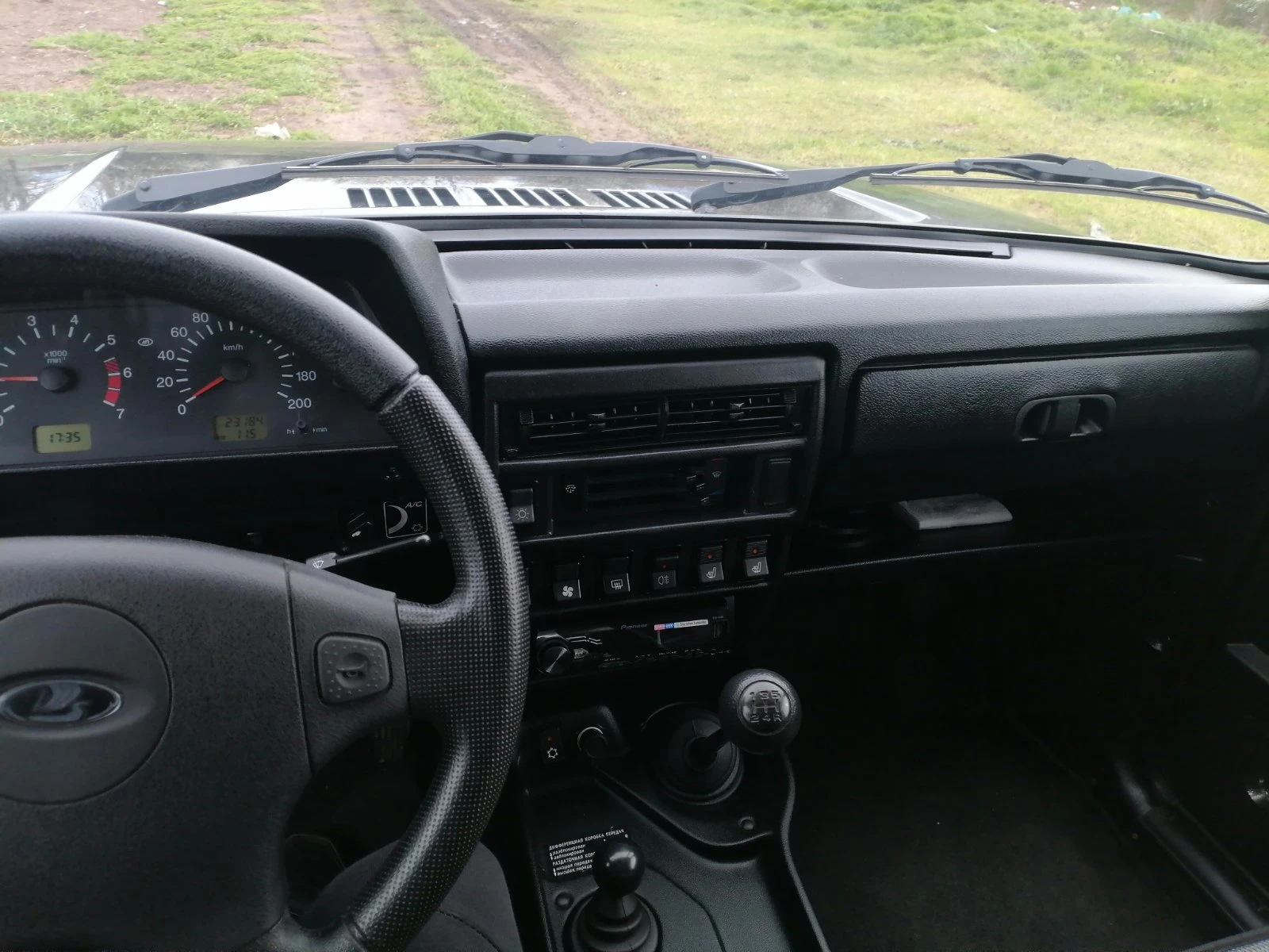 Lada Niva Урбън, снимка 9 - Автомобили и джипове - 54337508