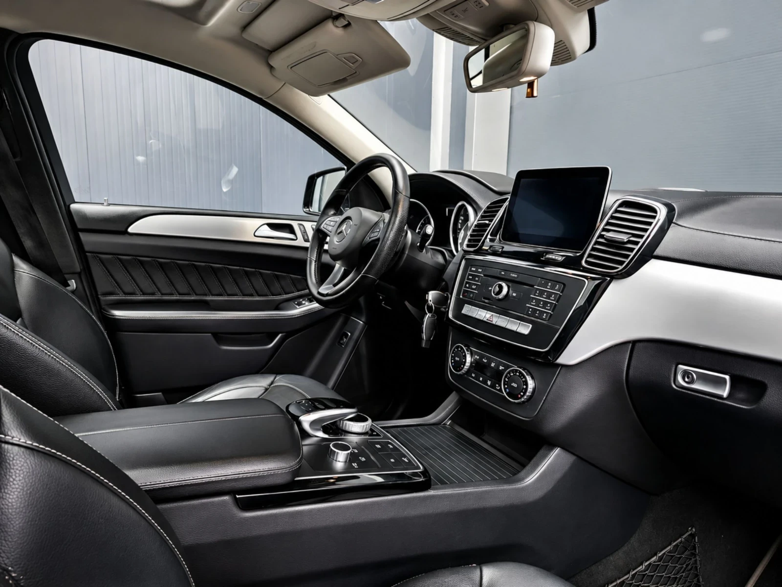 Mercedes-Benz GLE 350 MERCEDES GLE350d AMG OPTIC* Coupe* 360* Distronic*, снимка 13 - Автомобили и джипове - 54526278