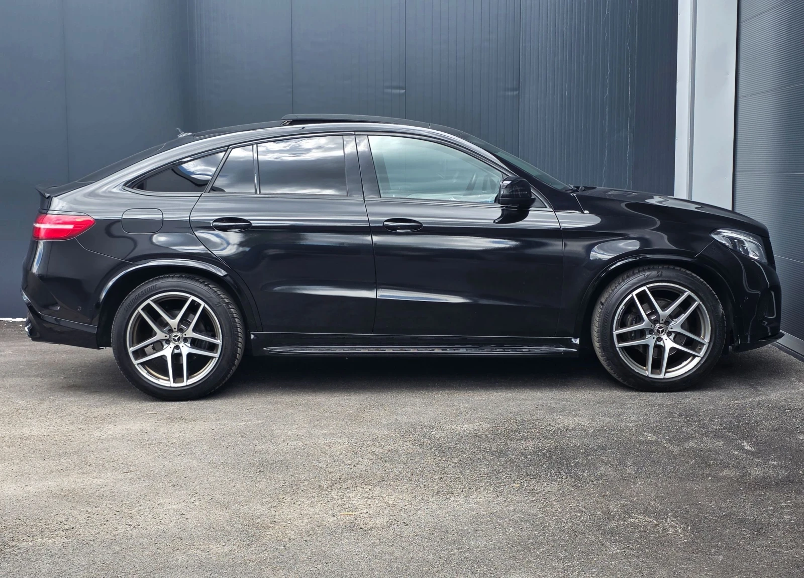 Mercedes-Benz GLE 350 MERCEDES GLE350d AMG OPTIC* Coupe* 360* Distronic*, снимка 6 - Автомобили и джипове - 54526278