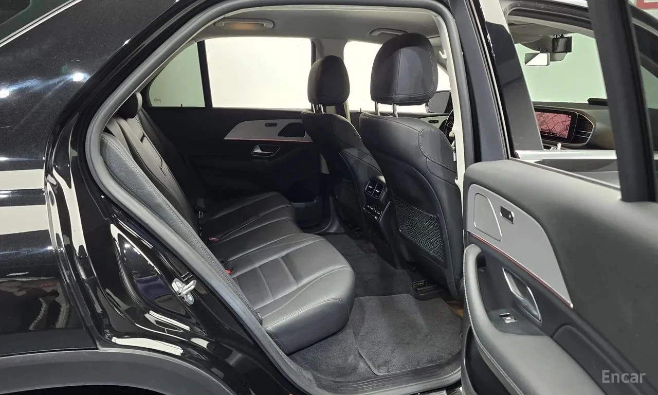 Mercedes-Benz GLE 300 4MATIC | АВТОКРЕДИТ БЕЗ ПЪРВОНАЧАЛНА, снимка 12 - Автомобили и джипове - 55959369