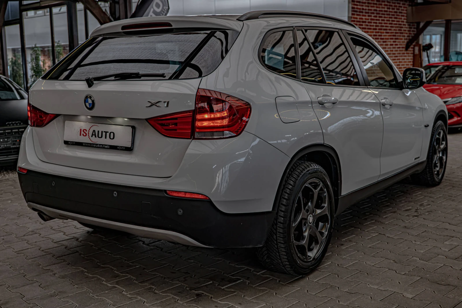 BMW X1 18d/Sdrive/Автомат/МултиВолан/Климатик, снимка 5 - Автомобили и джипове - 56695625