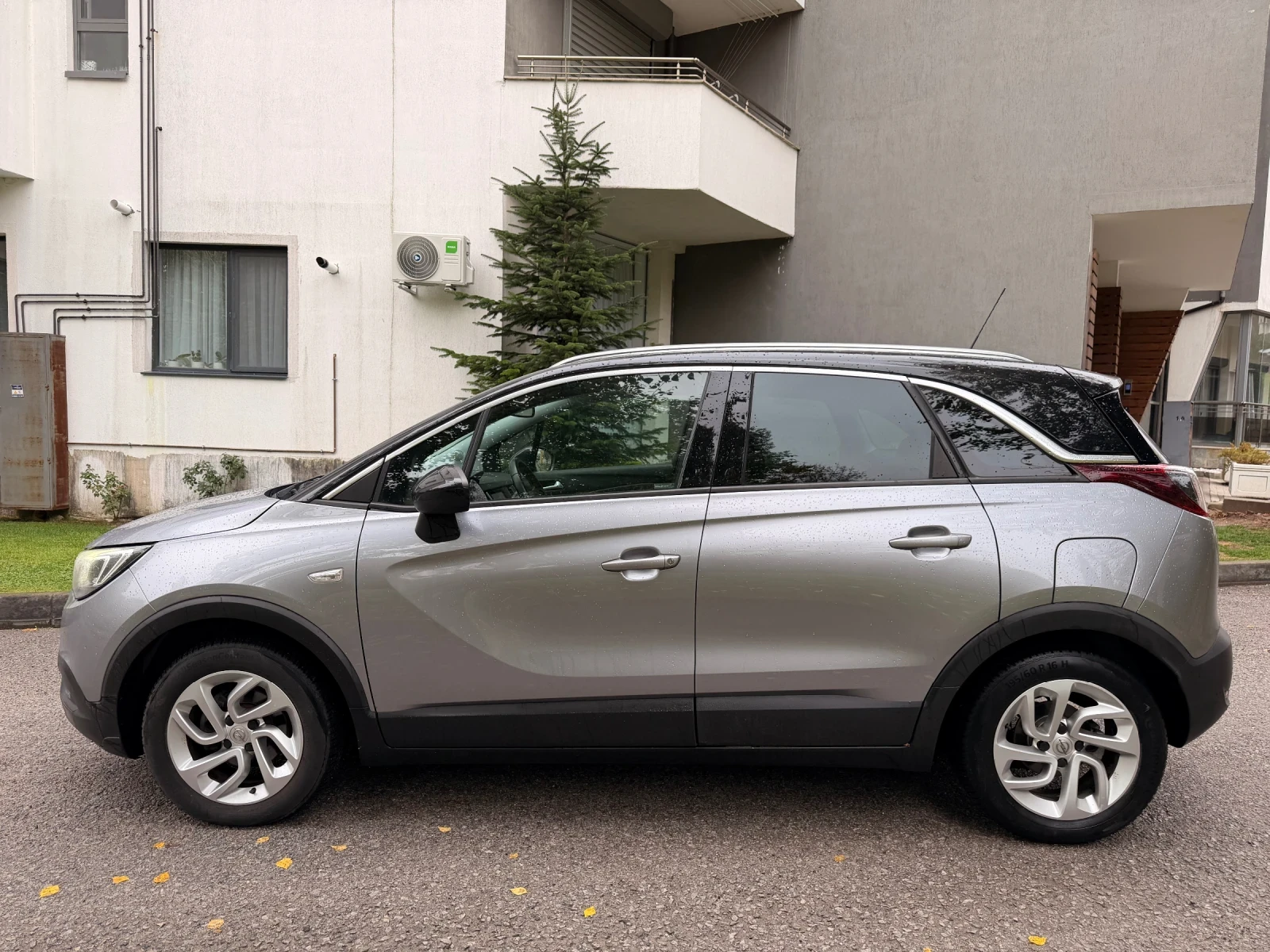 Opel Crossland X 1.2I / GPL, снимка 4 - Автомобили и джипове - 56738484