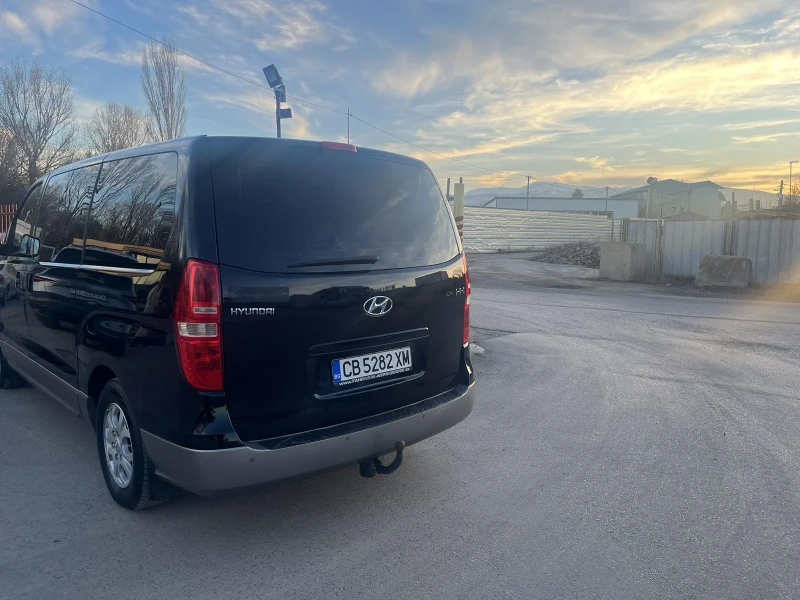 Hyundai H1, снимка 2 - Бусове и автобуси - 47757643