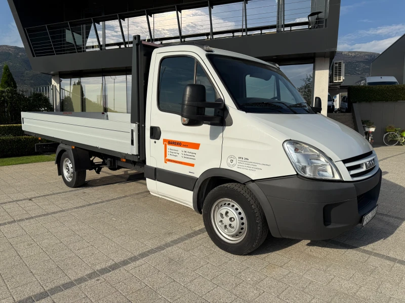 Iveco Daily 35S14 4.40м. Климатроник , снимка 2 - Бусове и автобуси - 51669679
