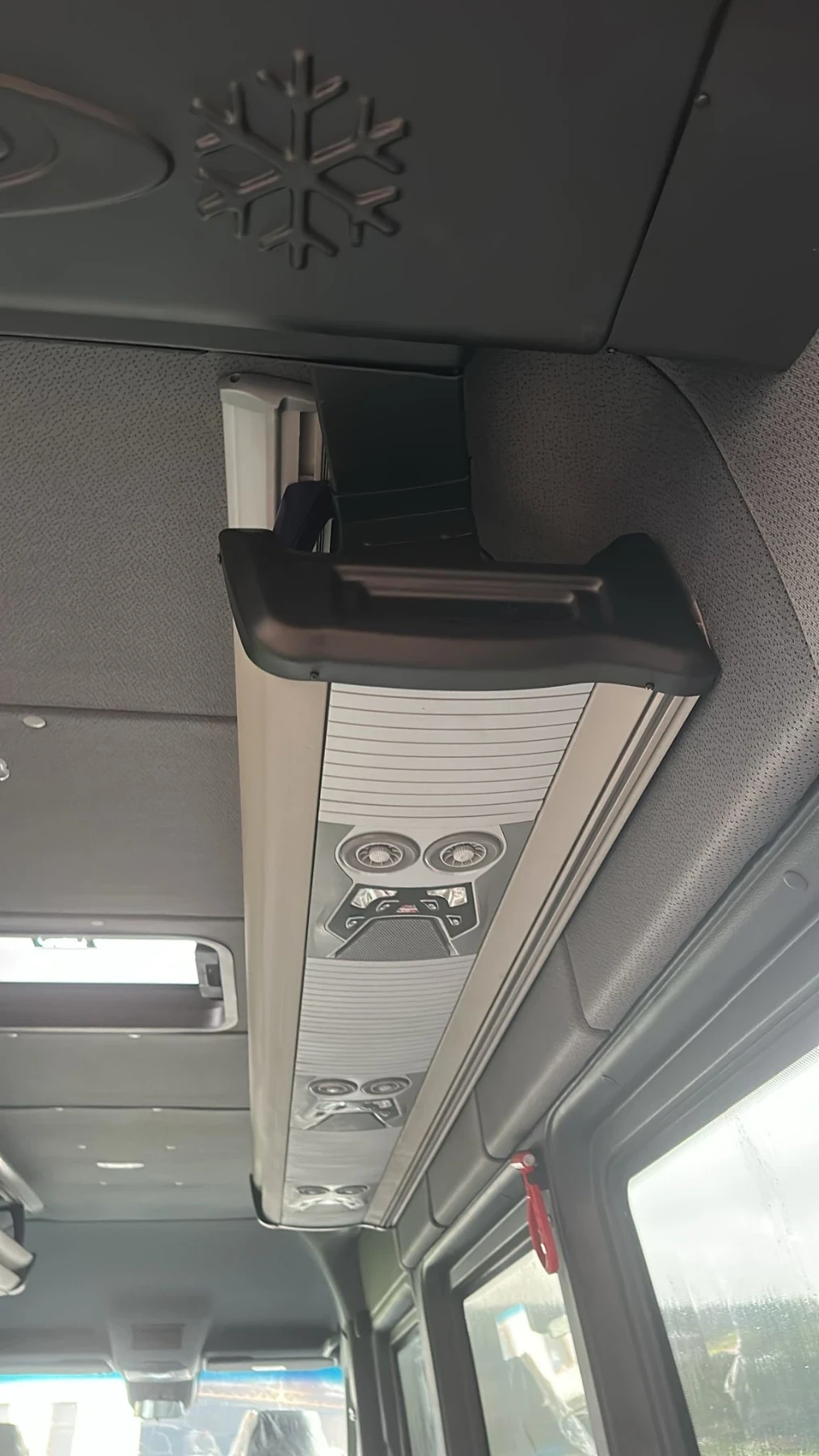 Mercedes-Benz Sprinter 519 Чисто Нов.  Klimatronik Pechka Avt. Vrata Stepenka - изображение 7